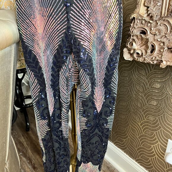 Dellore sequin halter jumpsuit - Picture 5 of 6